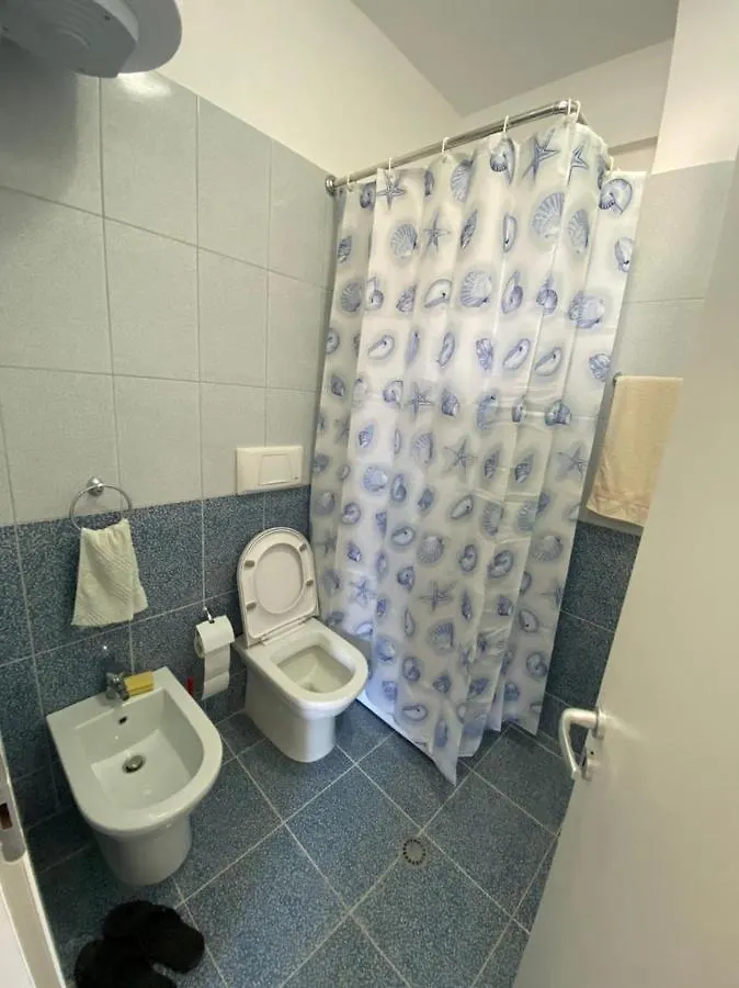 Aquamarine Residence Villa 0*, Vlorë